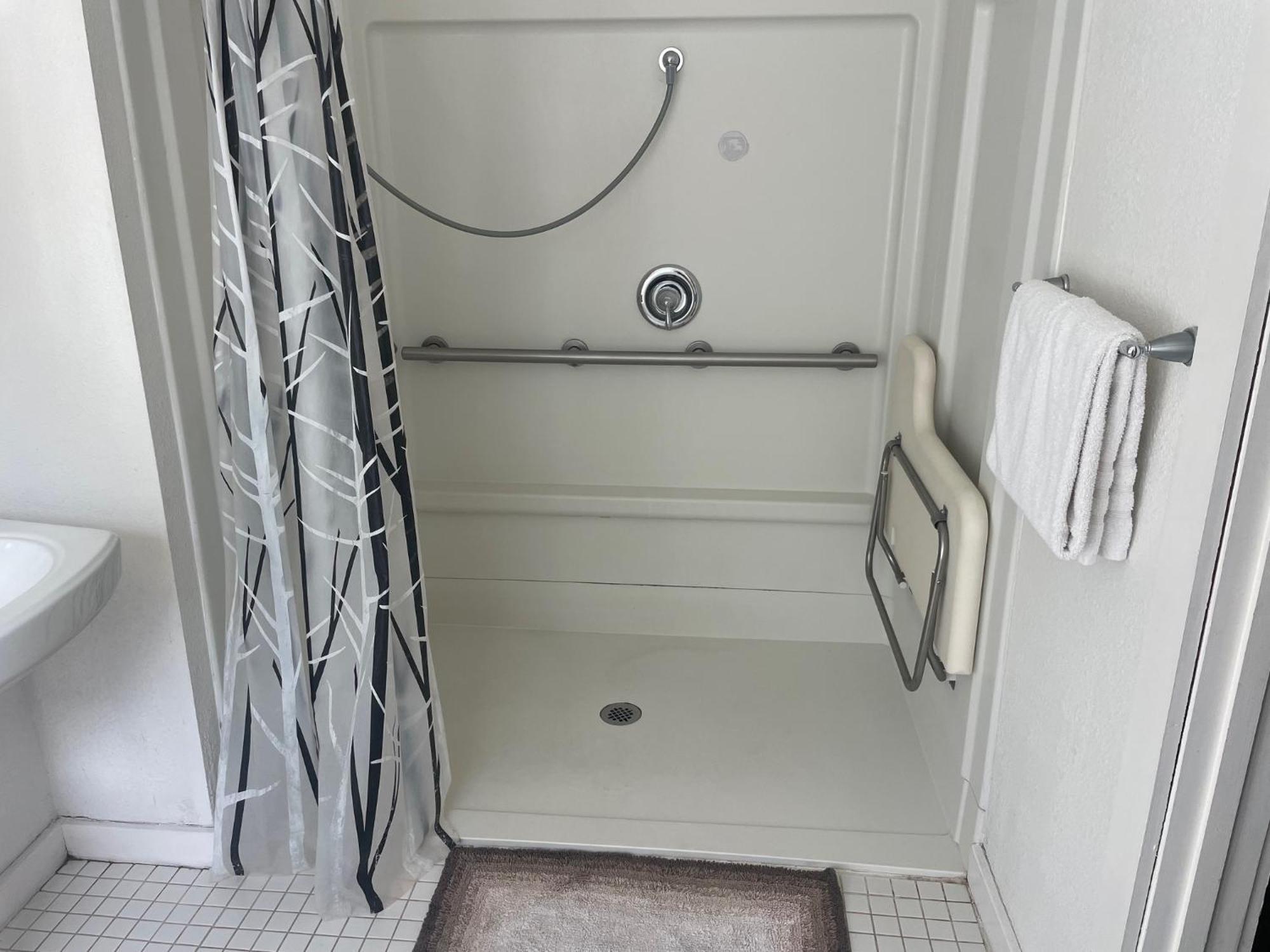 Guerneville Lodge מראה חיצוני תמונה