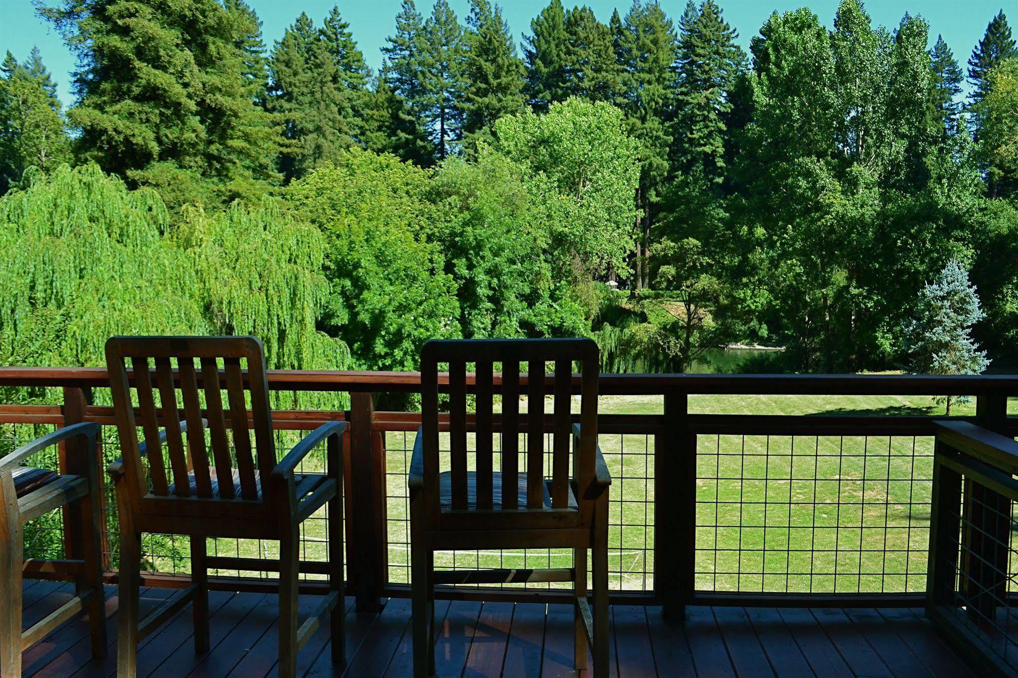 Guerneville Lodge מראה חיצוני תמונה